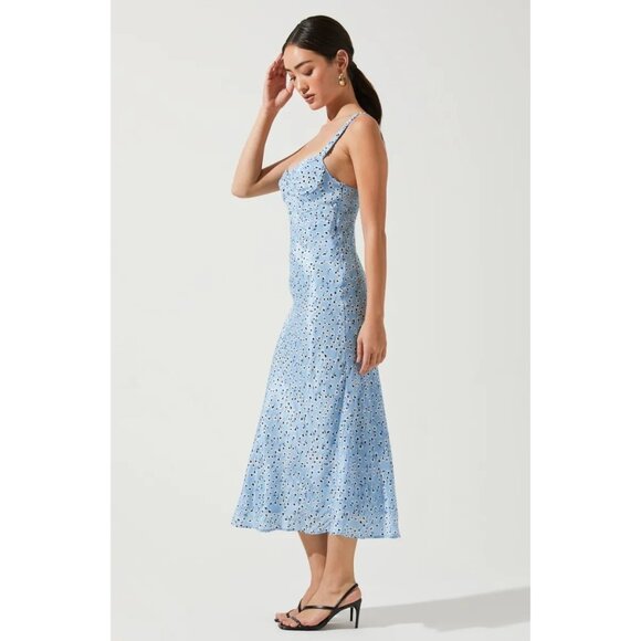 Astr Light Blue and Black Patterned Midi Dress - Picture 11 of 13